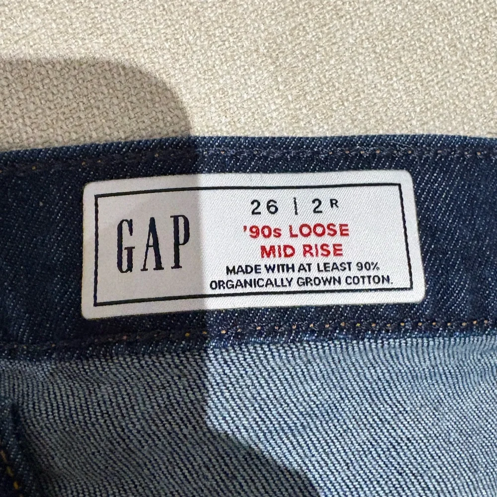 GAP Mid Rise 90’s Loose Jeans - Picture 4 of 4